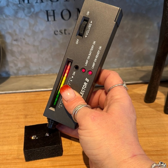 1.5 ctw moissanite belly ring - Picture 5 of 5